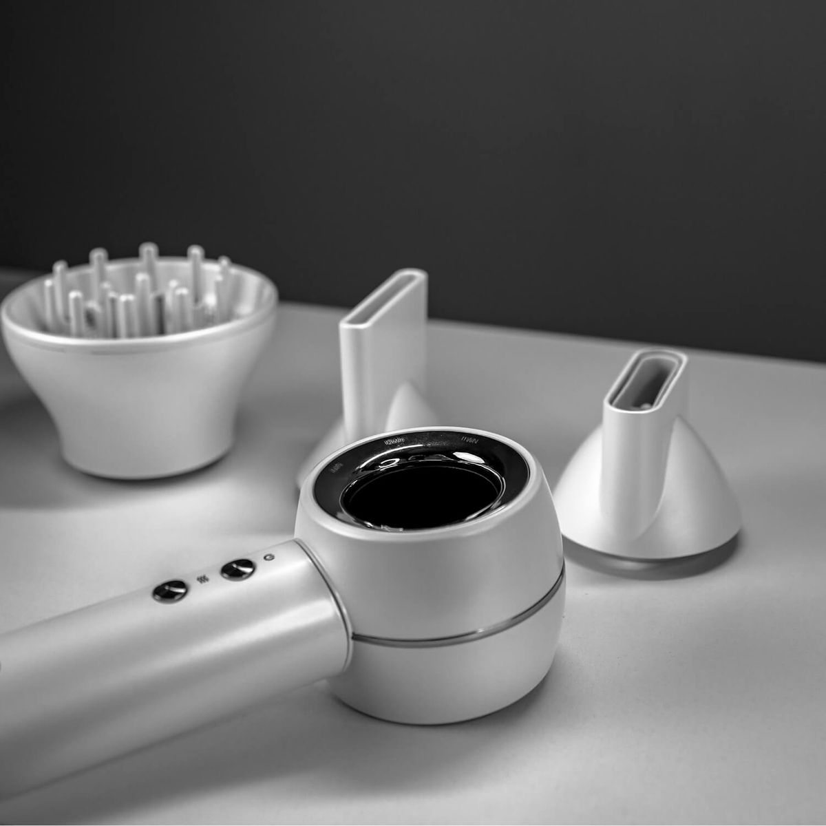 Niwa TheO Føner Hvit